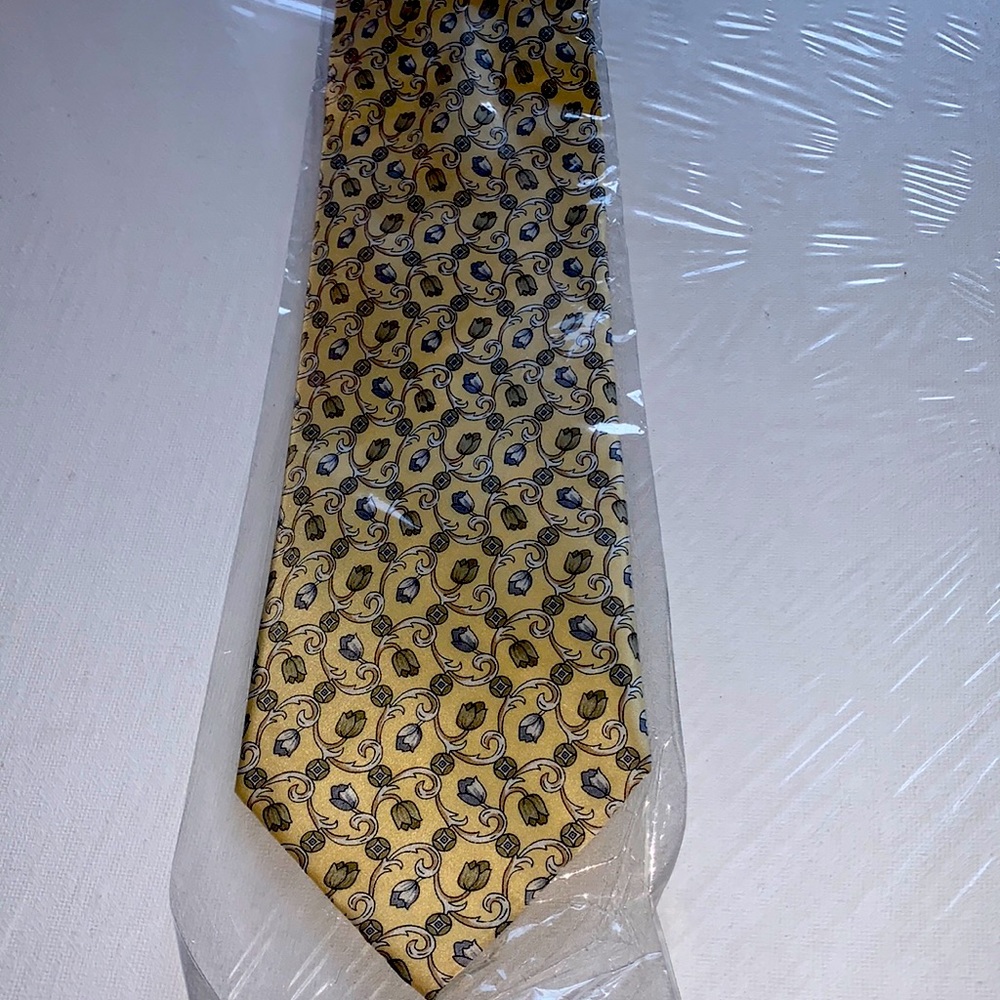 Gucci brand new necktie